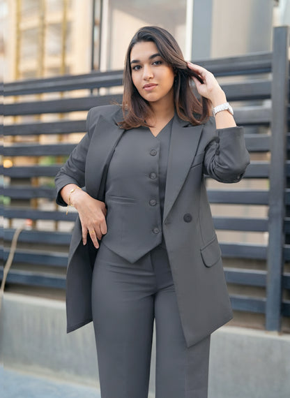 Oversized Suit ( بليزر وبنطلون)